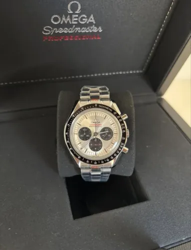 Relógio Omega Speedmaster