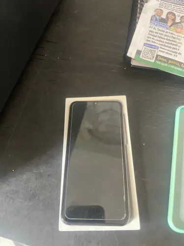 Xiaomi Mi 9 SE 128GB + Carregador - R$ 220