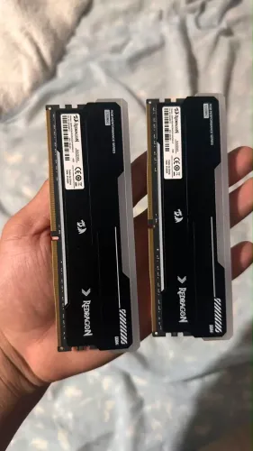 Memória ddr4 3200mhz novas 2x8