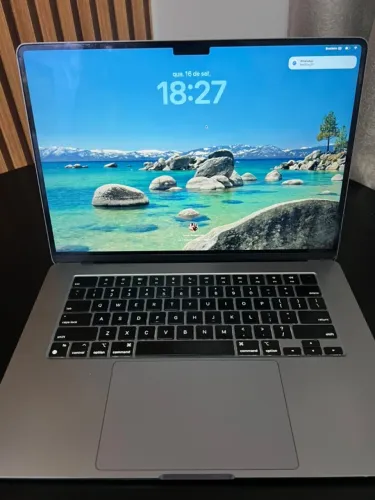MacBook Air 15 M2 256GB