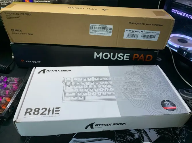 Kit Teclado Magnético Attack Shark R82He + Mousepad Atk War Horse 49x42 Black