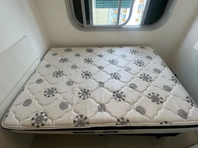 Cama de Casal com Box e Colchão Inducol 1,88x1,38m