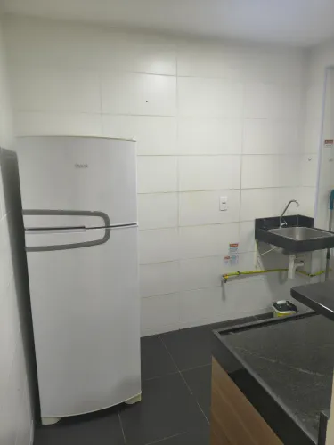 Vendo Geladeira (Usada) mas tá nova, sem arranhão, sem defeito nenhum. 
