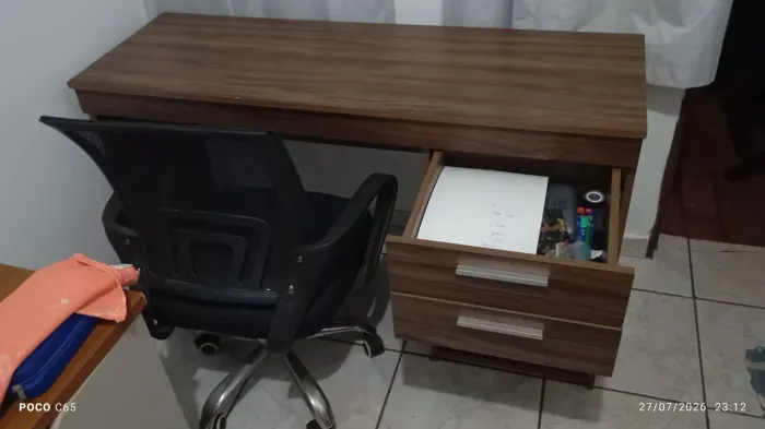 Mesa Escrivaninha + Cadeira de Escritório