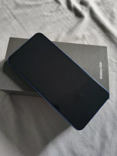 Samsung Galaxy S25 plus