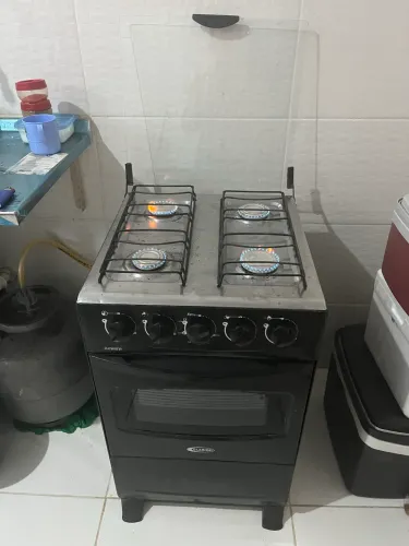 Fogão de 4 bocas