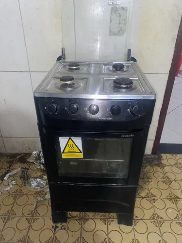 fogão quatro bocas