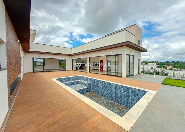 Casa térrea em condomínio à venda com 4 suítes e piscina no Dacha - Sorocaba/SP