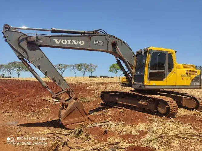 ESCACADEIRA HIDRÁULICA VOLVO EC 210B LC PRIME 2010