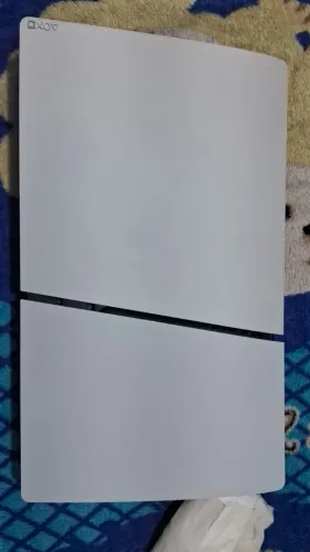 PS5 Slim digital ( 1 ano de uso e ótimo estado )