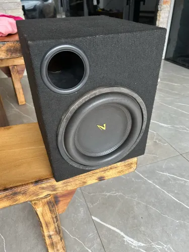 ? **SUBWOOFER ZETTA 700W RMS + CAIXA DUTADA 30 LITROS*
