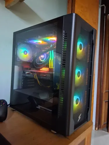 Gabinete Overtake + Watercooler 240mm