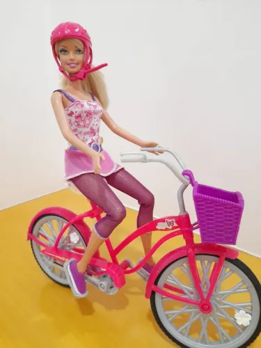 VENDO BONECA BARBIE CICLISTA ORIGINAL