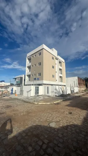 Vendo Apartamentos em Mangabeira 8