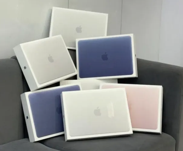 MacBook Neo 8GB/ 256SSD
