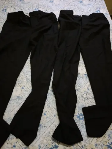2 calças social e 2 camisa manga comprida e 1 manga curta Tam 3
