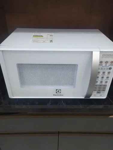 Vendo um microondas novo