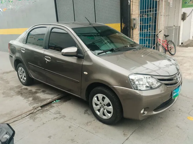 Toyota Etios XS Sedan 1.5 Flex 16V 4P Mec. 2017