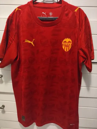 Camisa Futebol Valência Tamanho M Vermelha