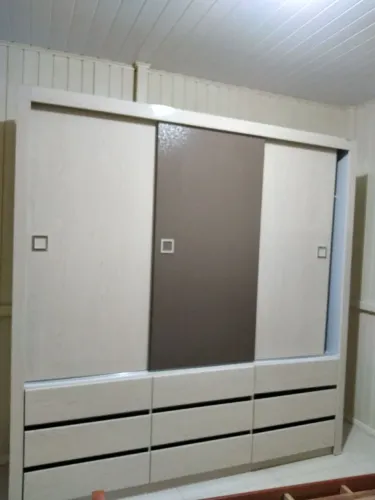 Armário e guarda roupas