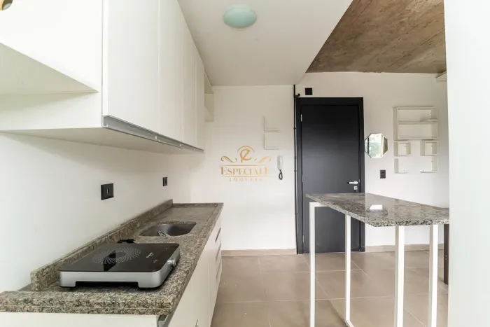 STUDIO INCRIVEL PARA LOCAÇÃO NO BAIRRO REBOUÇAS