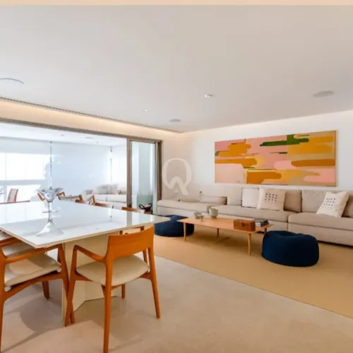 Luxuoso Apartamento no Leblon - 3 Suítes
