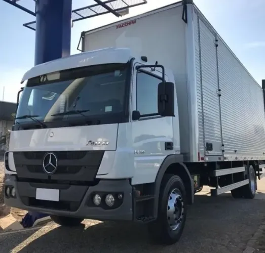 Atego 1419 baú 4x2 ano 2016