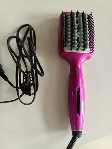Escova alisamento Conair Infinit, em estado de nova.