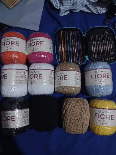 10 unidades linha Fiore Euroroma N° 2 - 500m (Com agulhas variadas)