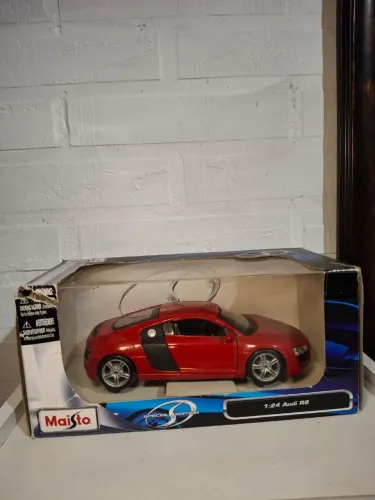 Miniatura de Audi R8 1:14 Maisto