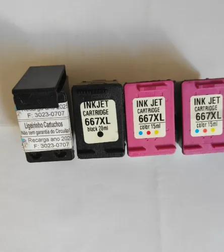 2 cartuchos black e 2 color da impressora jato de tinta  HP serie 2774 