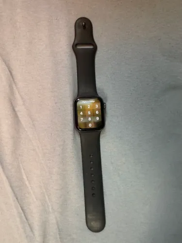 Apple watch series 5 40mm