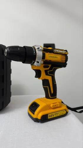 Parafusadeira Furadeira 48V 2 Baterias Com Maleta e Acessórios Completo. 
