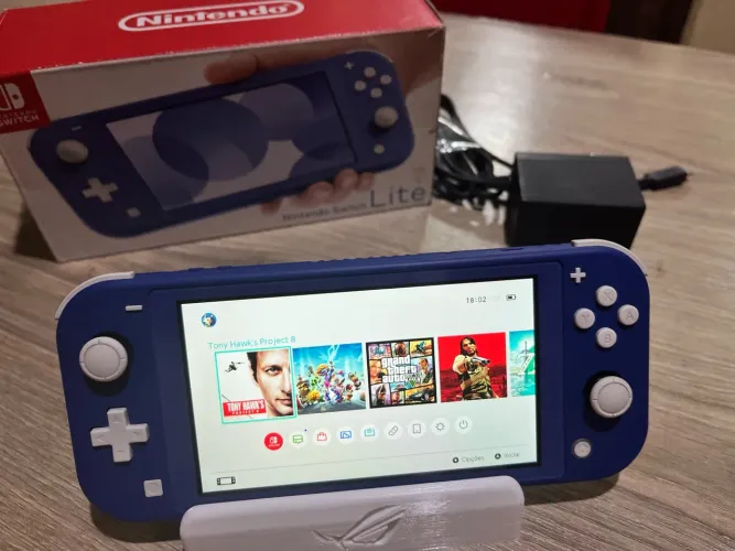 Nintendo Switch Lite c/ 128 Gb Desblok