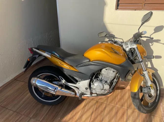Somente venda cb300 valor 11.000,00