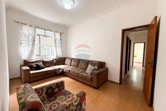 Apartamento a venda, 2 quartos, 60m², sol da manhã, R$ 215.000,00 - Rua Adriano - Todos os