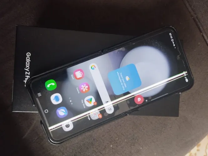Zflip 5 512gb 8gb ram