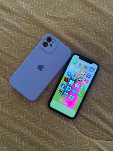 iPhone 11 64