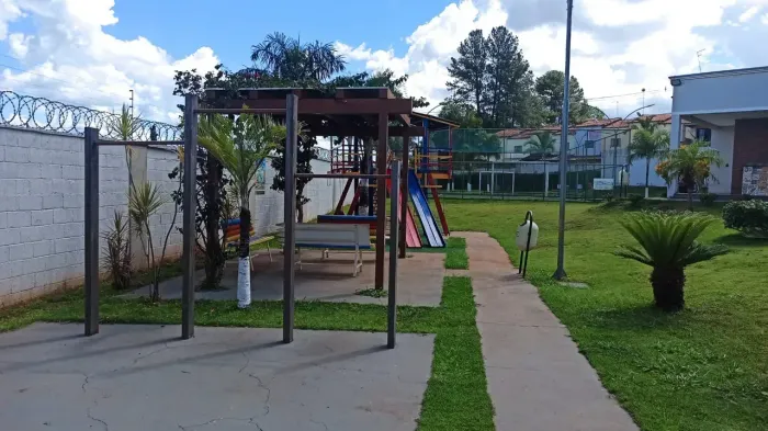 Alugo apto com quintal grande no Belle Stanza na esplanada II