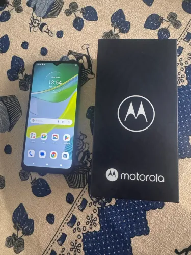 Motorola E13 - aceito cartão
