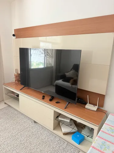 Rack com painel para Tv.