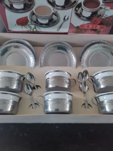 Jogo de xicaras inox com porcelana