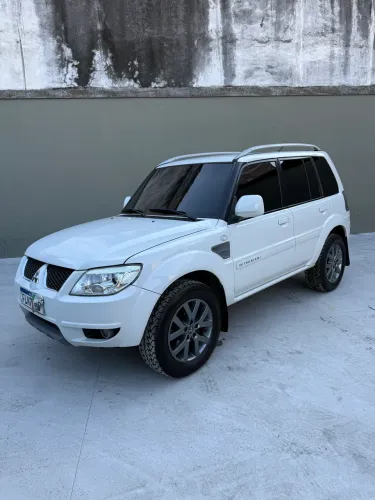 Mitsubishi Pajero TR4 2.0 Flex 16V 4X2 Aut. 2014