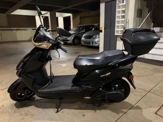 Vendo - Moto Elétrica - Marca MS