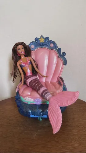 Barbie Sereia KYLIE