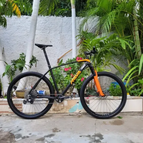 Rava Storm - Aro 29 - Tamanho 21.