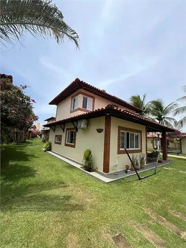 Casa 3 Quartos com 2 Suítes e 118m² - Centro
