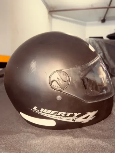 Capacete novo e barato