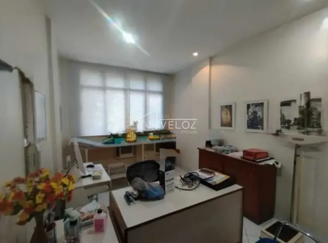 Apartamento : / Residencial / Humaitá