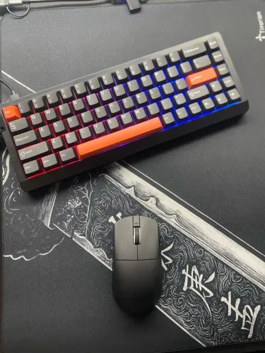 Kit Gamer Epomaker HE68 Lite + Mouse VXE Dragonfly R1 + Mousepad Tritorion